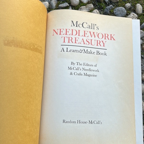 Vintage McCall's Needlework Treasury Stitches Reference and Guide Book 1964 - Picture 7 of 16